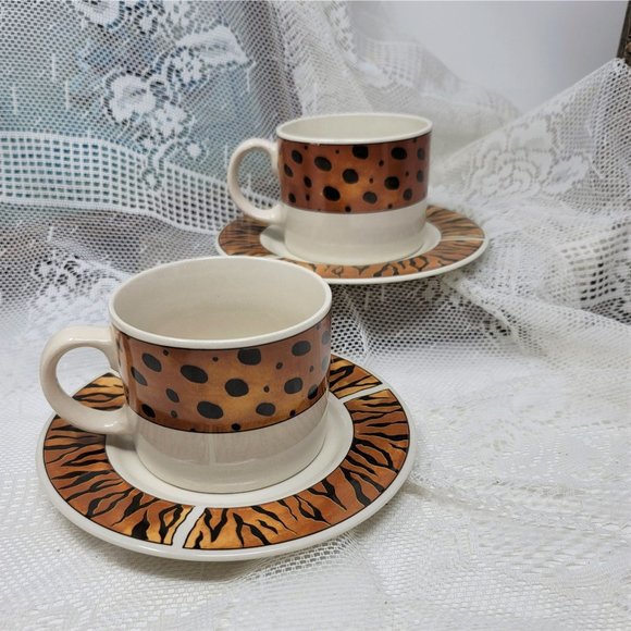 Majesticware by Sakura Stoneware Tribe 1997 Two Cups & Saucers - Picture 8 of 9